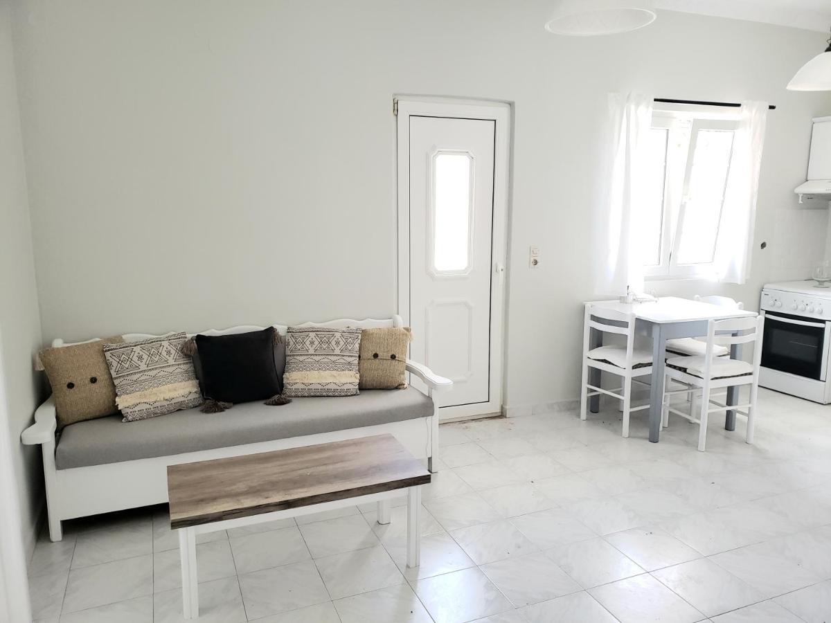 Damatria Studio Karpathos Buitenkant foto